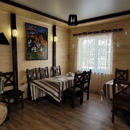 коло гір * Kolochava