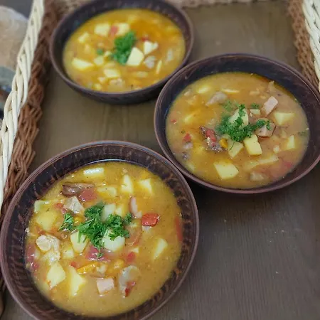 коло гір * Kolochava