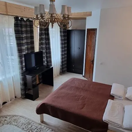 Hotel коло гір *