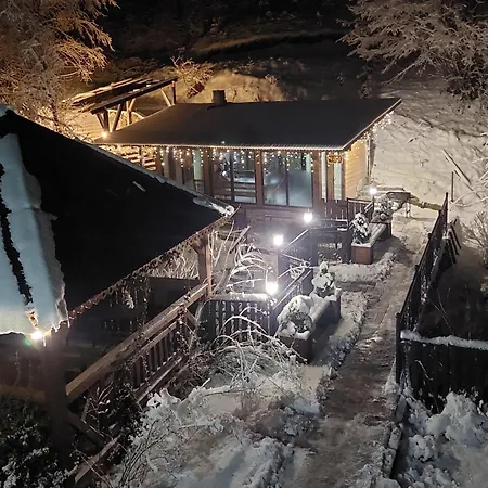 коло гір Hotel Kolochava