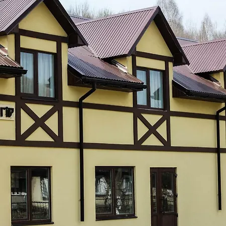 коло гір Hotel Kolochava