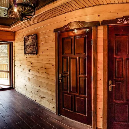 Hotel коло гір Kolochava