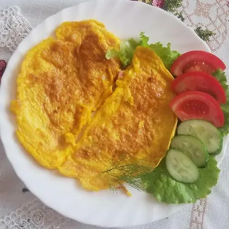 Hotel коло гір