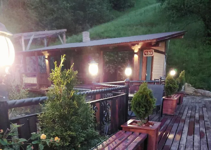 коло гір Hotel Kolochava