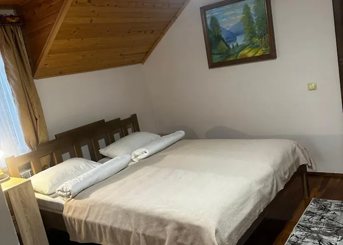 Hotel коло гір *