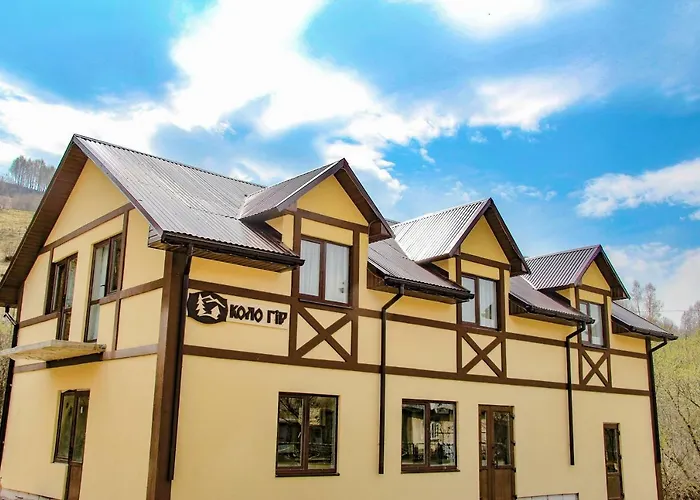 Hotel коло гір Kolochava