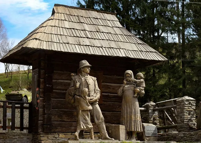 Hotel коло гір Kolochava