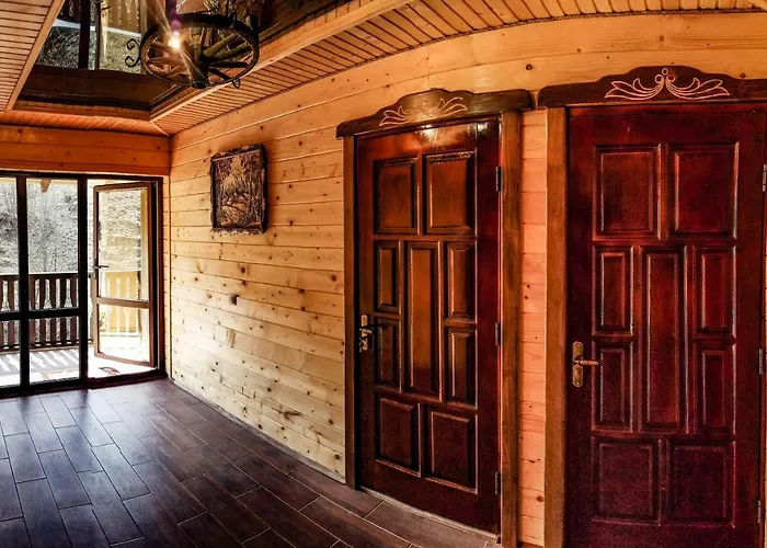 Hotel коло гір Kolochava