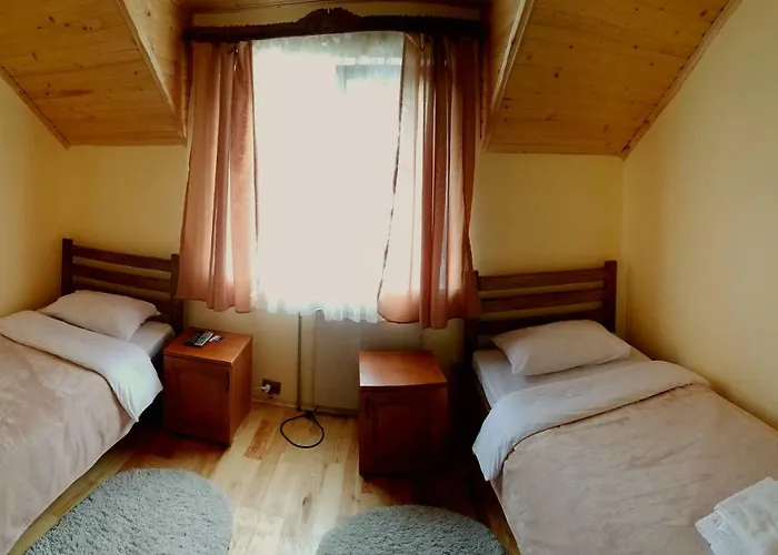 коло гір Hotel *