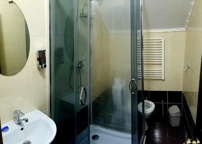 коло гір Hotel Kolochava